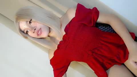 lil_trixxy online show from June 23, 12:35 pm