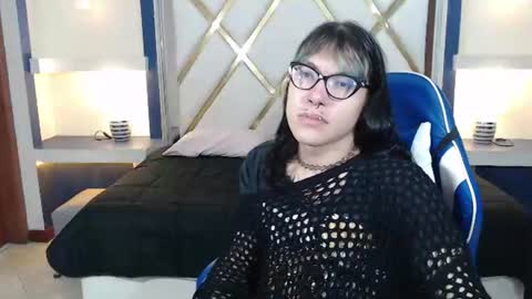 lilith  online show from July 9, 11:58 am