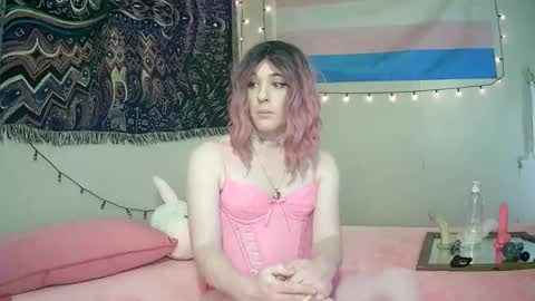 Snapshot of lillyvtrap chatting on March 10, 10:34 pm lillyVonT online show from March 10, 10:34 pm