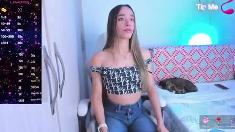 Linda online show from June 10, 2:44 am