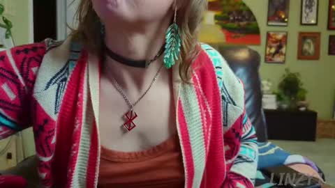 Linzy19 online show from September 19, 2:17 am