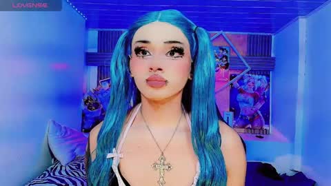 lisa_sparkleee online show from April 18, 3:19 am