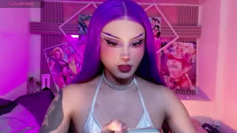 lisa_sparkleee online show from June 25, 2:42 am