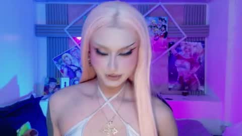 lisa_sparkleee online show from August 1, 3:07 am