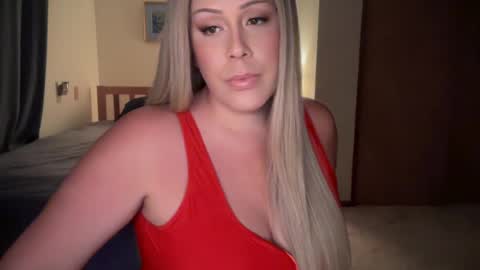 Liz Purr online show from July 10, 3:16 pm