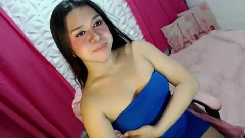 Thea online show from December 14, 10:28 pm