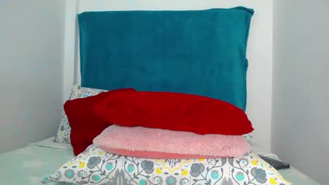 Snapshot of lorainebigdickts chatting on February 15, 5:17 pm Loraine online show from February 15, 5:17 pm