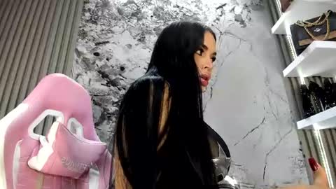 Doll Queen online show from June 10, 6:07 pm