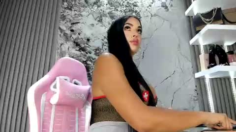 Doll Queen online show from June 23, 6:27 pm
