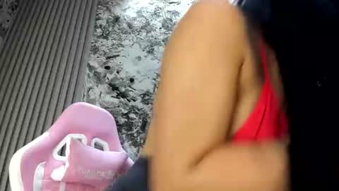 Doll Queen online show from July 30, 6:07 pm