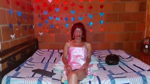 Lorena Capelli online show from February 5, 9:36 am