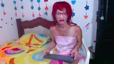 Lorena Capelli online show from July 14, 12:33 pm