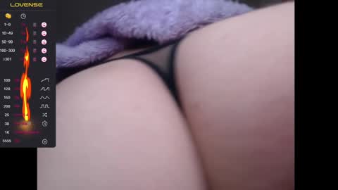 lorenitha online show from December 28, 1:28 pm