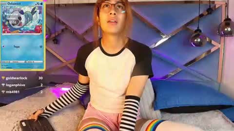 LorettMatthew online show from July 27, 5:25 am