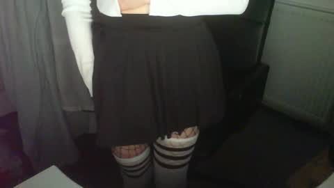 lilsubbyslut online show from March 21, 8:19 am