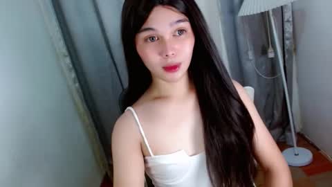 louilalicious online show from November 1, 11:18 am