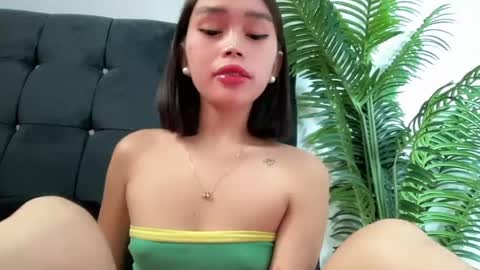 lovely_cittie18 online show from June 26, 5:12 am