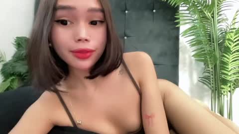 lovely_cittie18 online show from July 3, 4:18 am