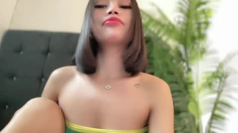 lovely_cittie18 online show from July 30, 5:50 am