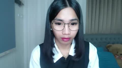 lovelymae18 online show from March 24, 3:22 am