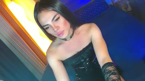 lovelymiss_shyna11 online show from March 14, 11:36 am