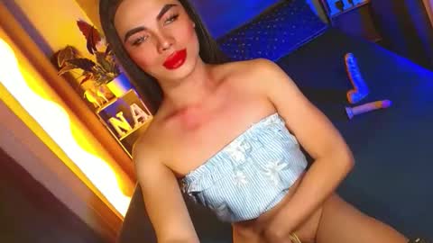 lovelymiss_shyna11 online show from June 7, 7:00 pm