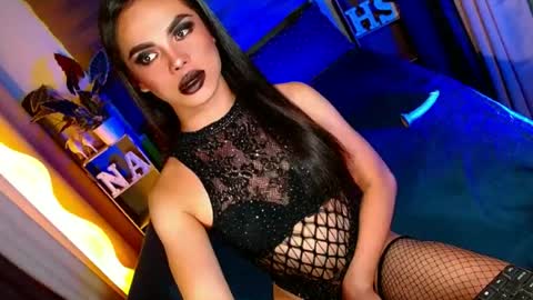 lovelymiss_shyna11 online show from June 12, 8:41 pm