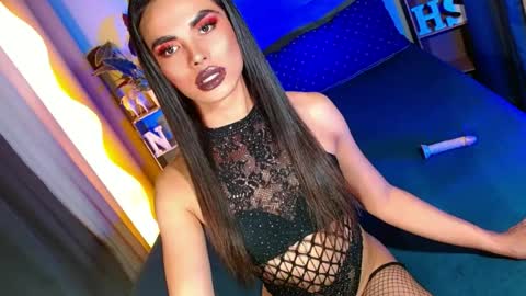 lovelymiss_shyna11 online show from June 22, 3:25 am