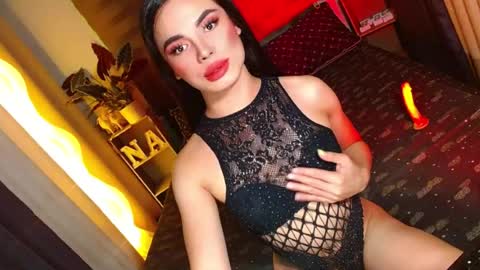 lovelymiss_shyna11 online show from August 2, 9:09 am