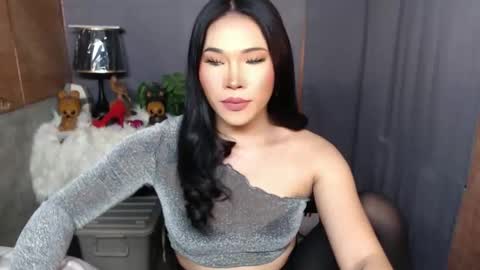 STWEET LINA online show from March 23, 1:49 pm