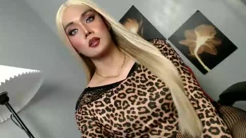 lovers moon22 online show from March 27, 12:17 pm