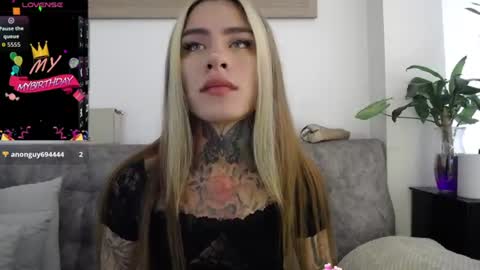 luciiana online show from July 20, 3:36 pm