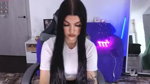 Monika online show from November 25, 1:13 pm