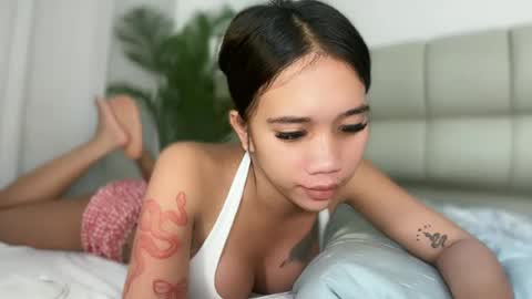 lucyforr online show from July 15, 4:50 am