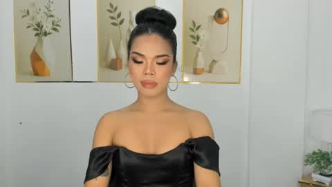 lucyvane online show from August 2, 5:23 pm