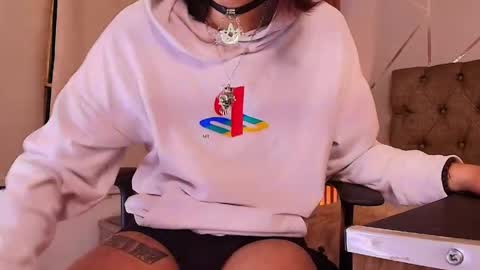 Cookie  online show from March 27, 8:26 am