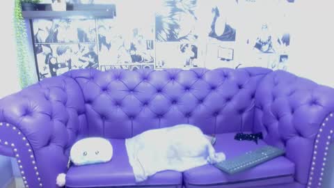 Luna Winston online show from January 8, 1:48 pm