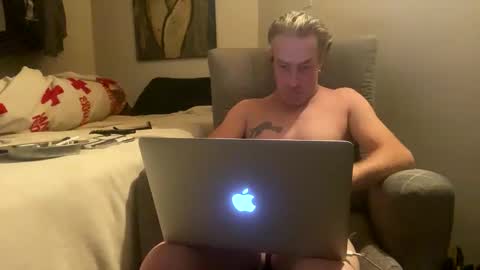 LustnVice Entertainement online show from December 17, 1:44 am