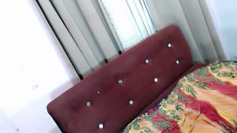 lustyseraphina online show from June 7, 10:23 am