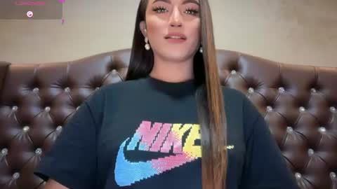 Alison Kloss online show from June 17, 2:56 am