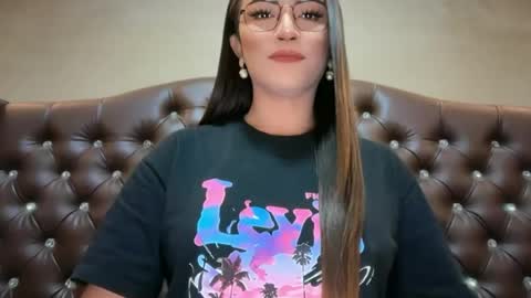 Alison Kloss online show from August 2, 11:37 pm