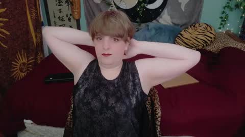 Maddy Cat online show from October 27, 4:15 pm