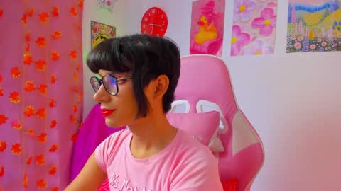 Madeline  online show from April 6, 12:16 pm