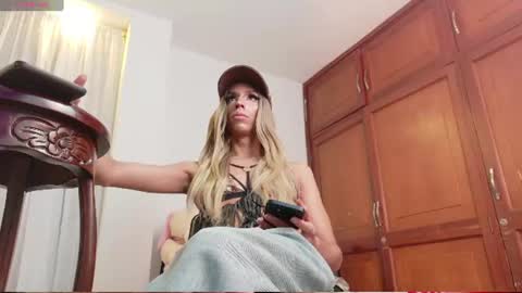 madison_cambell online show from July 17, 9:26 am