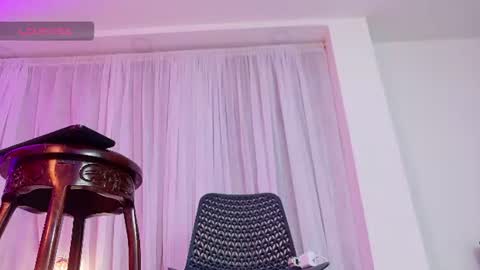 madison_cambell online show from August 1, 9:21 am