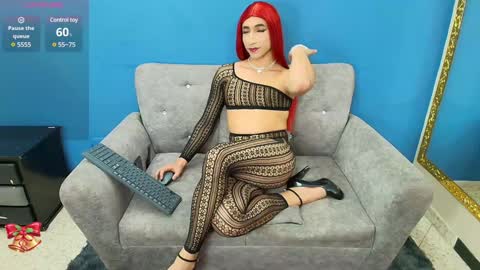maeve_wilde online show from December 19, 9:06 pm