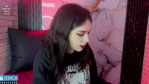maevekuro online show from June 17, 3:18 am