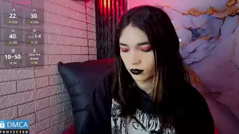 maevekuro online show from June 18, 3:29 am