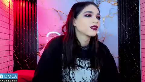 maevekuro online show from July 18, 3:24 am