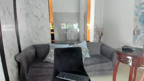 mafearias23 online show from June 17, 2:07 pm